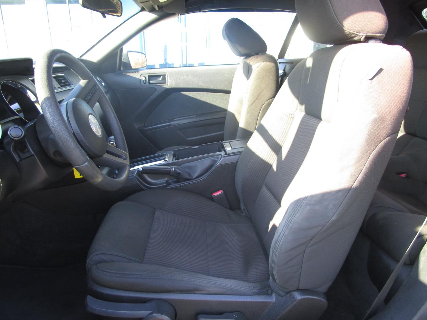 2010 BLACK /Black/Cloth Ford Mustang SPORT (1ZVBP8EN3A5) with an 4.0L V6 OHC 12V engine, 5 SPEED AUTOMATIC transmission, located at 1814 Albert Pike Road, Hot Springs, AR, 71913, (501) 623-1717, 34.494228, -93.094070 - Photo#10
